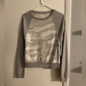 American Eagle - Grey Camouflage Crewneck